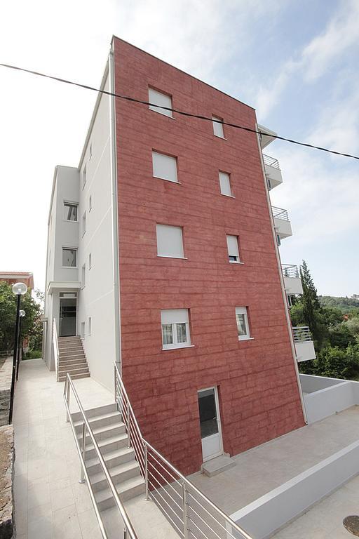 Apartments Residence Dj Petrovac 外观 照片